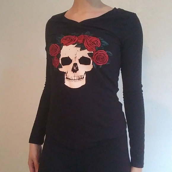 NO BOUNDRIES TOP - Picture 2 of 3